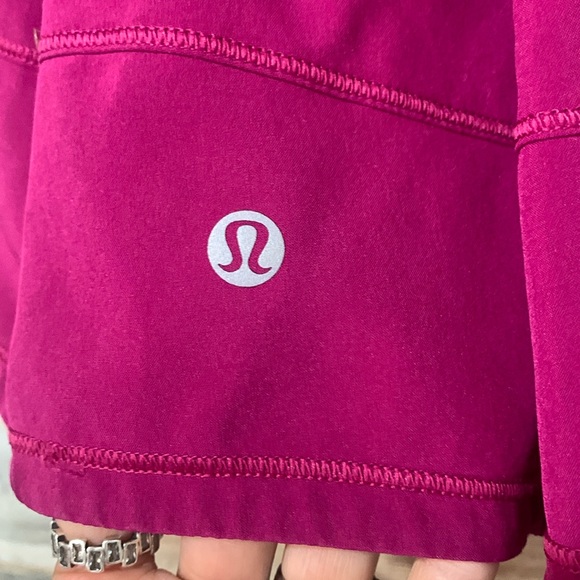 Lululemon Pace Rival skirt  Size 6 discontinued length Back: 13” Front: 12” - Picture 5 of 5